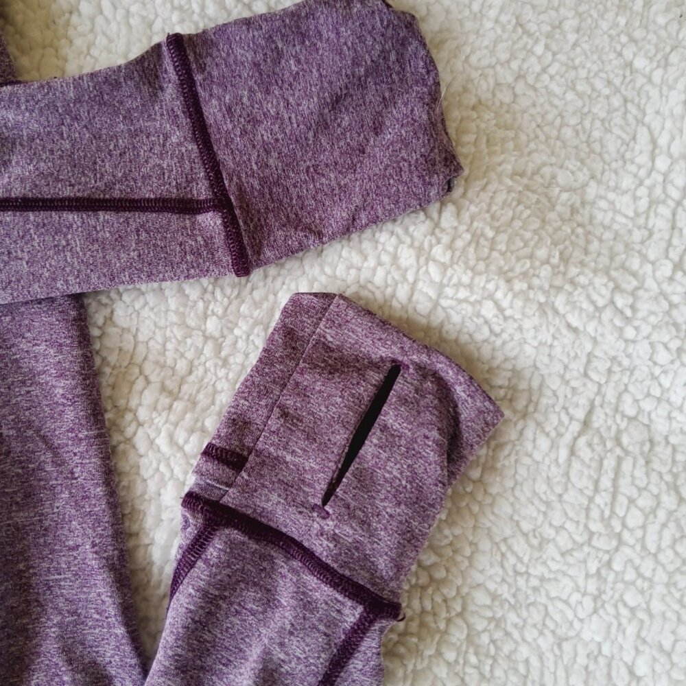 Long-sleeved Athletic top size Large - Picture 6 of 7